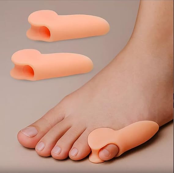 Ayak Serçe Parmak Duruş Düzeltİci, Sürtünme ve Yana Batmayı Engelleyici, Silikon Bunyon Aparat, Yastıklama, Unisex, Yan Parmağa Geçmeli-Geçmesiz Seçenekli (1 Çift) (Yan Parmak GEÇMESİZ, Ten Renkli)