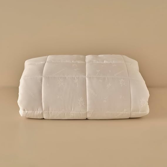 BELLA MAISON Premium Çiçek Desenli Dış Kumaş:%30 Bambu%70 Pamuk/İç Dolgu:%30 Bambu%70 Polyester Yorgan, Beyaz, Tek Kişilik (155x215 cm)