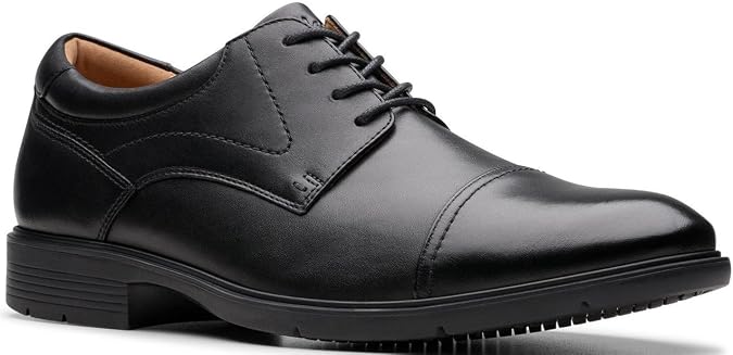 Clarks Men's Eldredge Cap Loafer, Black Leather, Size 8 Wide