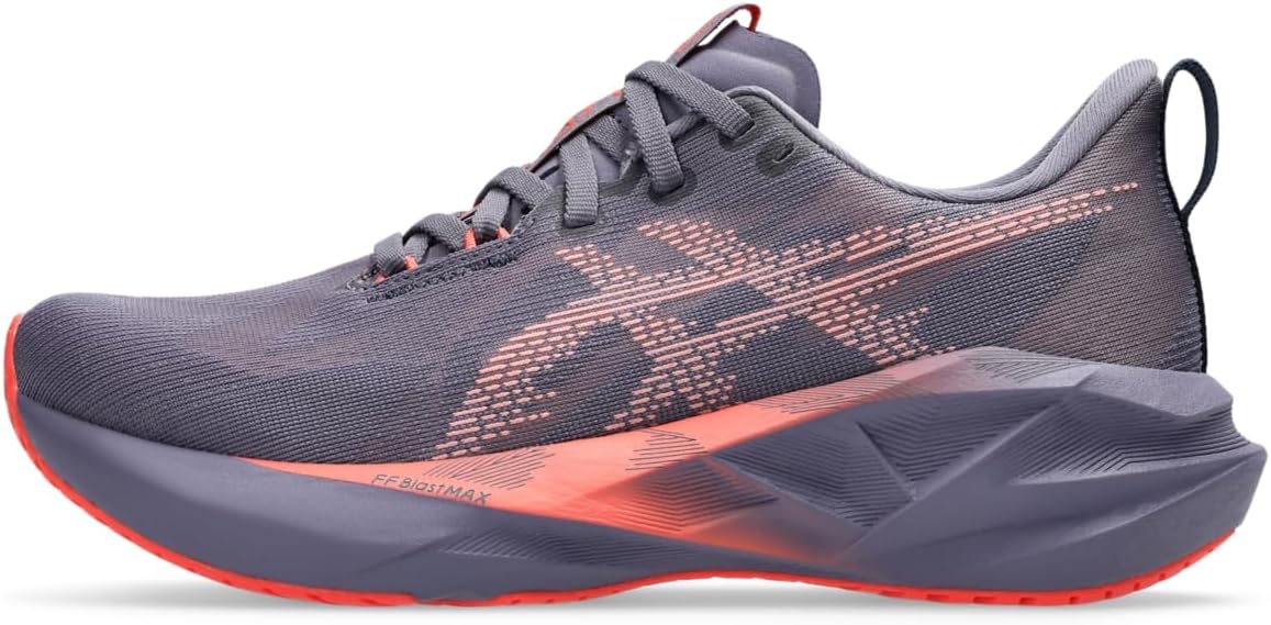 ASICS Women's Novablast 5Sneaker