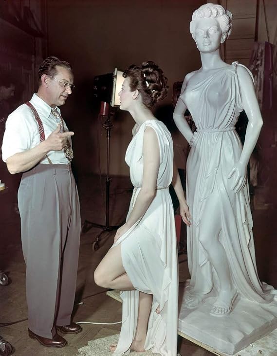 Posterazzi DAP12049 Ava Gardner - Statue 2 Photo Print, 8 x 10, Multi