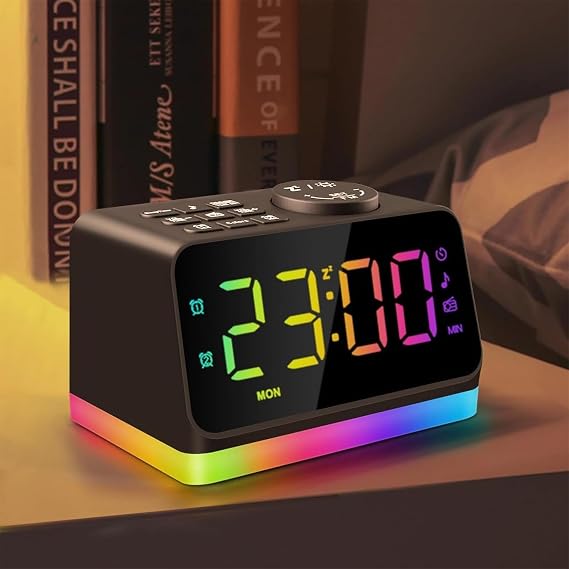 HUO JI Alarm Clock with Radio, Night Light, Built-in White Noise, Double Alarm Sleep Timer, Black | 7種のアラーム音 9分間スヌーズ機能 多彩な表示色 明るさ調整 USBポート搭載 軽量コンパクト設計 USB給電 ACアダプター付属 间接照明 寝室・リビング・オフィス用 卓上 デジタル時計