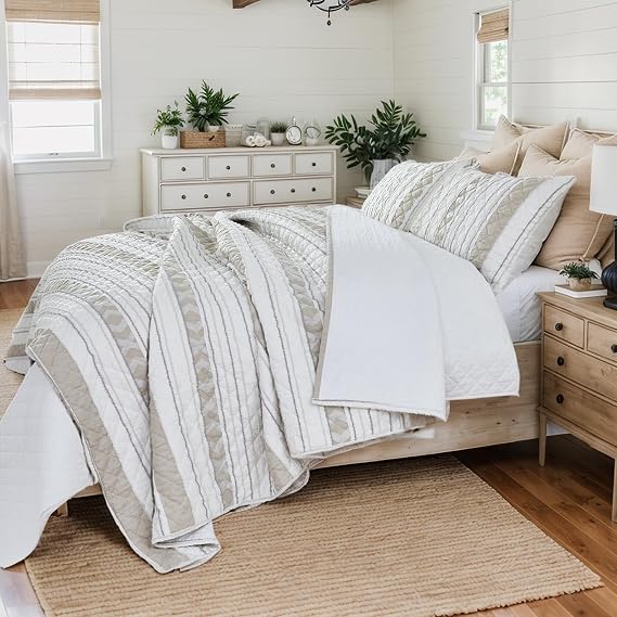 Brandream Queen Size Quilt Set Luxury Patchwork Quilts White Beige Waffle Striped Quilts Designer Cotton Blend Quilted Comforter Set 3-Piece