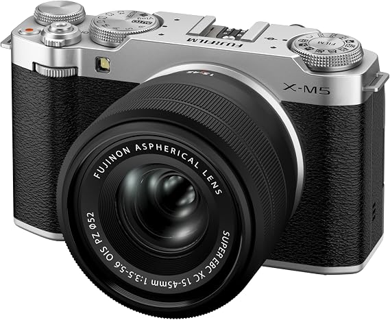 FUJIFILM X-M5 + XC15-45mm Kit Gümüş