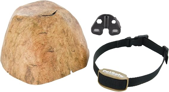 PetSafe Pawz Away Outdoor Wireless Pet Barrier, Electric Training System for Cats and Dogs with Receiver Collar | Protects Circular Area up to 16 Ft Diameter, Expandable Multi-Pet, Fits Cats & Dogs 5 Lb+, Neck 6-28 in