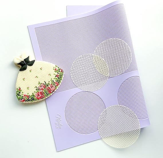 Grid silicone mat for cookie and cake decorating