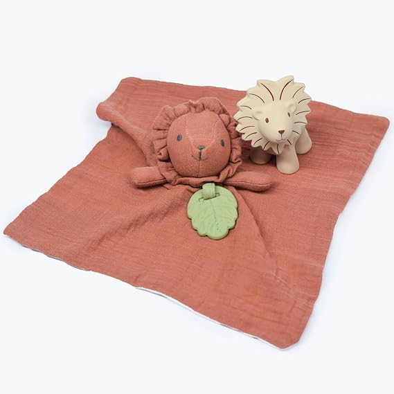 Tikiri Cuddles Lion Bundle - Organic Muslin Lovey with Natural Rubber Teether, Rattler and Bath Toy