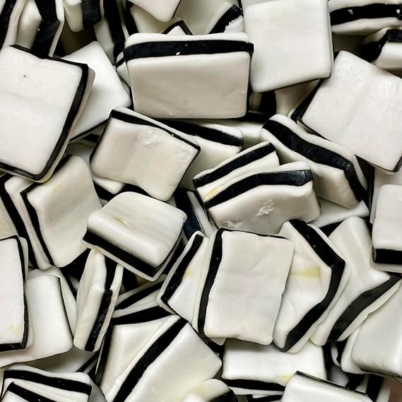 Black and White Mints Liquorice Sweets 1kg Resealable Pouch Retro Candy