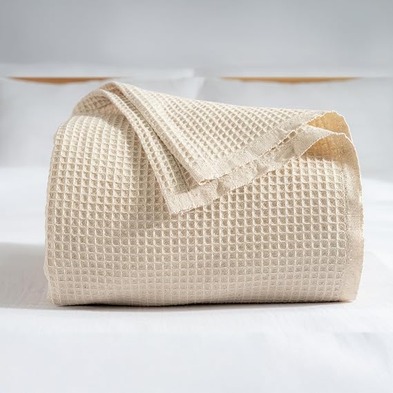 RAYME TEKSTİL - 100% Pamuk Pike Yatak Örtüsü Waffle Dokuma - Tek Kişilik ve Çift Kişilik 4 Mevsim Dekoratif Hafif Yumuşak Pikeler (Natural Krem, Çift Kişilik Pike 200x240 cm)