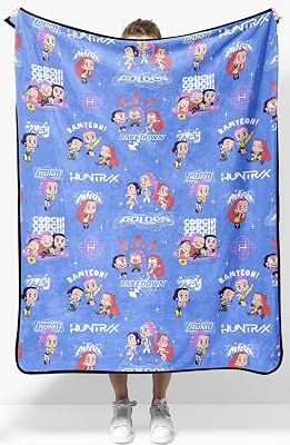 Jay Franco Kids Plush Throw Blanket Ultra Soft Cozy Plush Fleece for Bed, Couch, Sofa, Home Decor, Official Licensed Huntrix, Purple - Kpop Demon Hunters, 40x50 - Travel Blanket